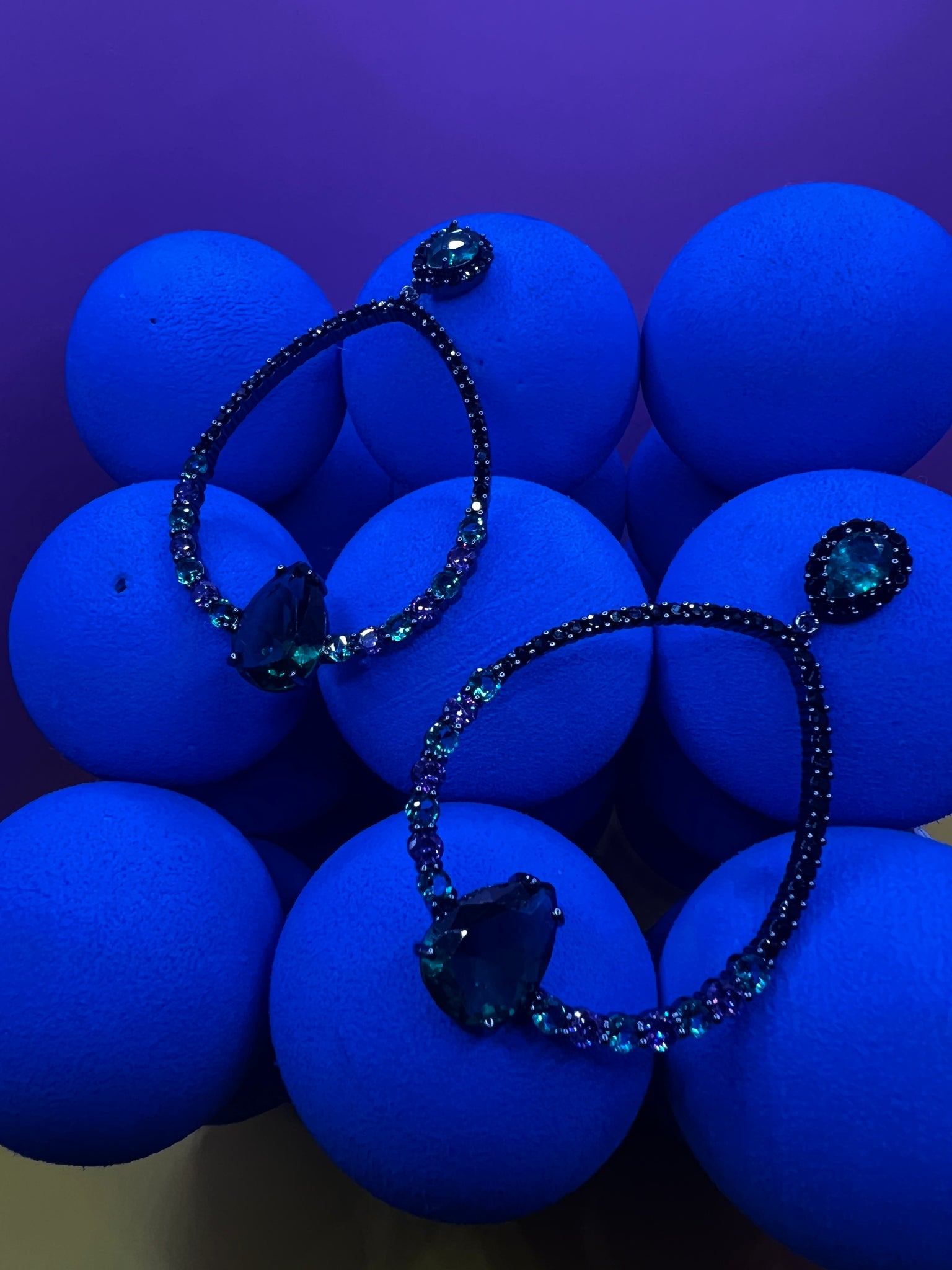 Navi Drop Earrings