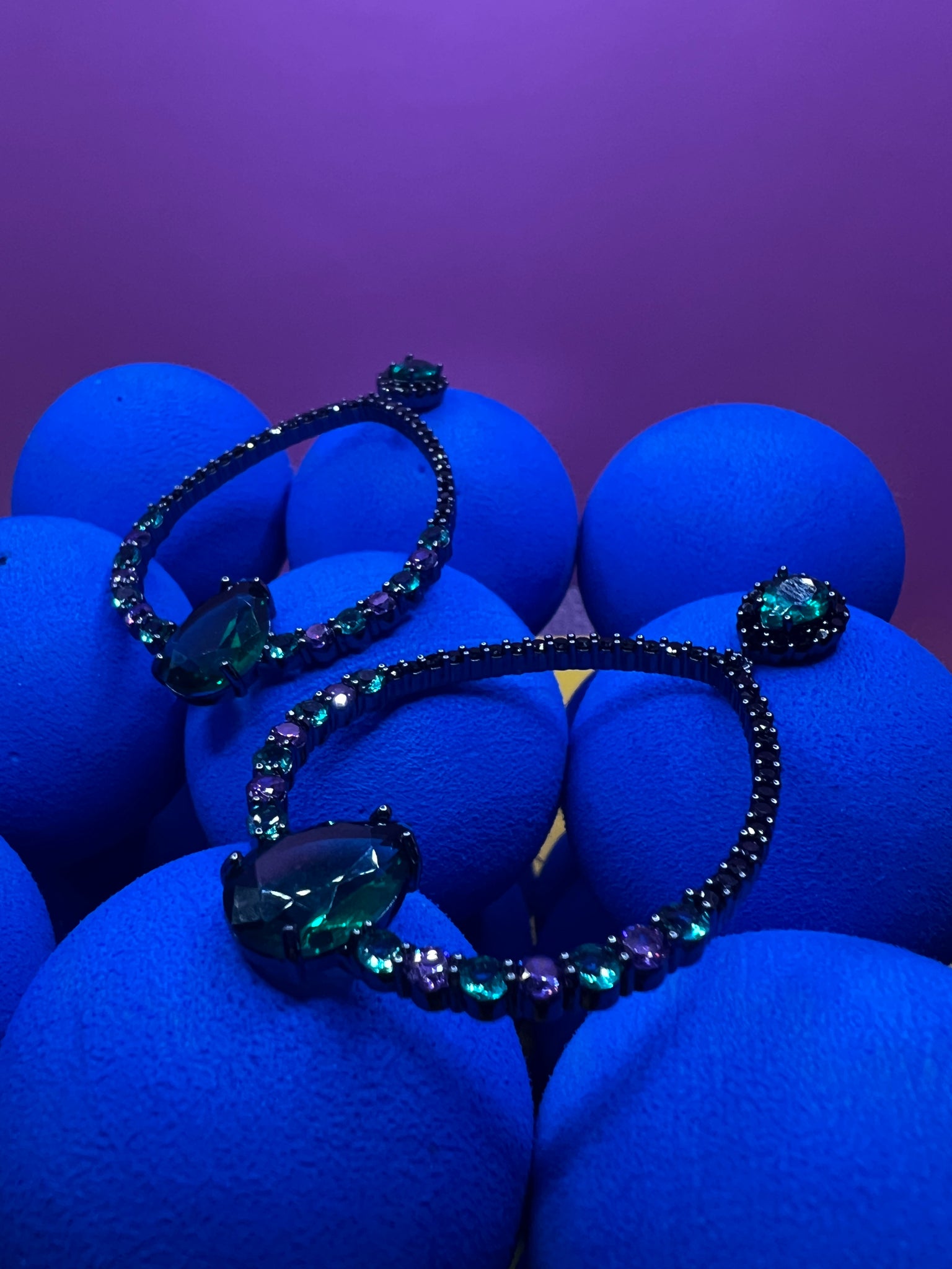 Navi Drop Earrings