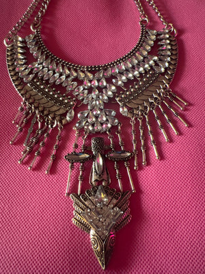 Vakri Necklace - Suite Ta Bu by Akidah