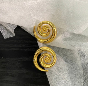 Swirl Earrings - Suite Ta Bu by Akidah