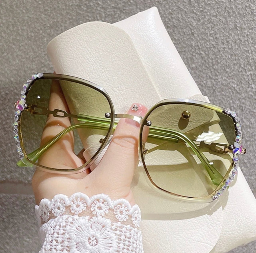 The Tasha Sunnies - Suite Ta Bu by Akidah